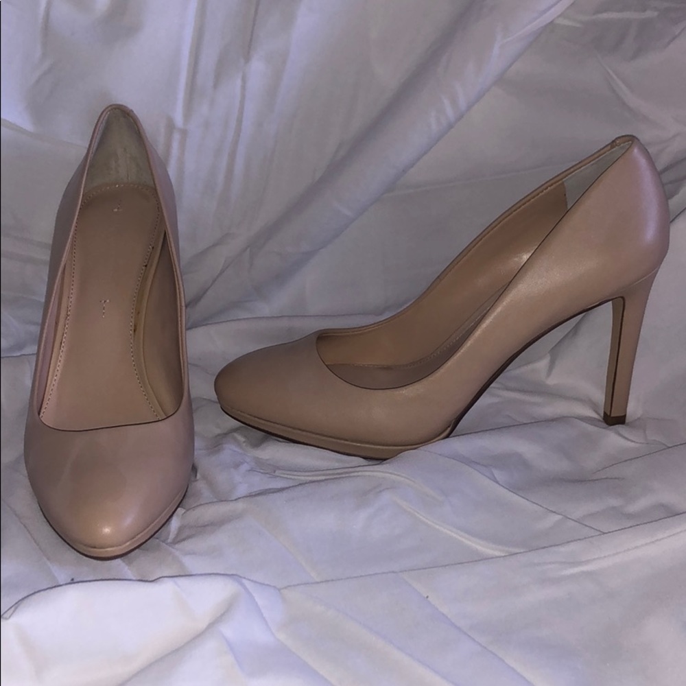Banana Republic nude heels.